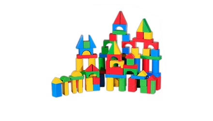 A hónap játéka: fa építőkocka – színes, 100 darabos