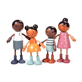 Tender Leaf Toys 8191 multikulturális fa babacsalád
