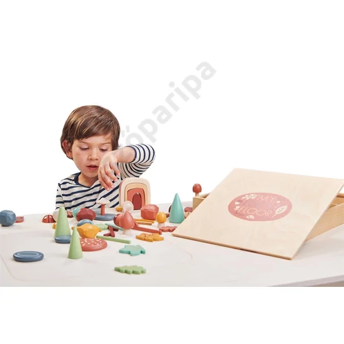 Fa kavicsok, fa lapos kövek, fa levelek