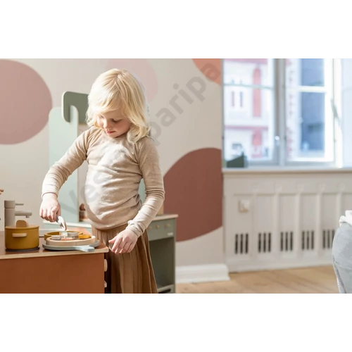 Flexa fa pizzát szeletelő gyermek