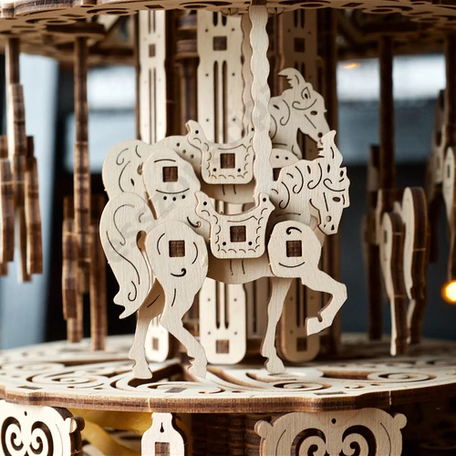 UGEARS körhinta hintaló