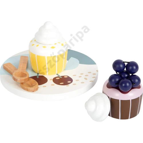 Fa játék muffin áfonyával