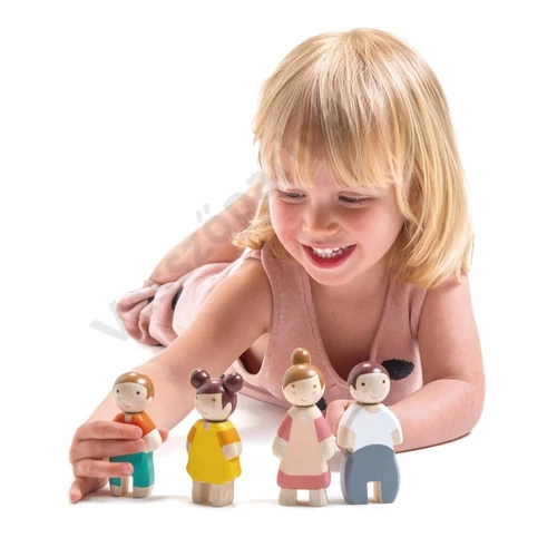 Fa babacsalád - faragott fa babák - Tender Leaf Toys