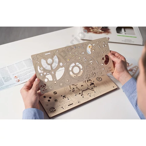 Ugears Glóbusz elemek
