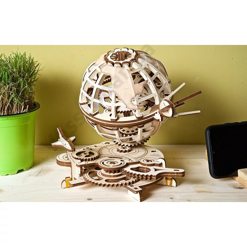 UGEARS Földgömb dekoráció
