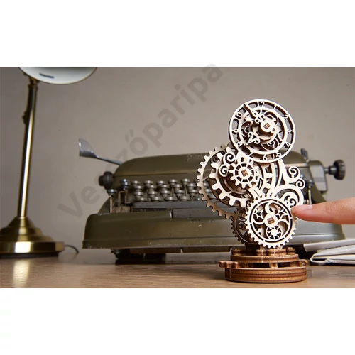 UGEARS Steampunk óra modell fogaskerekekkel