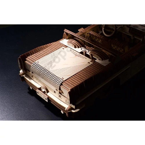 UGEARS Cabrio autó