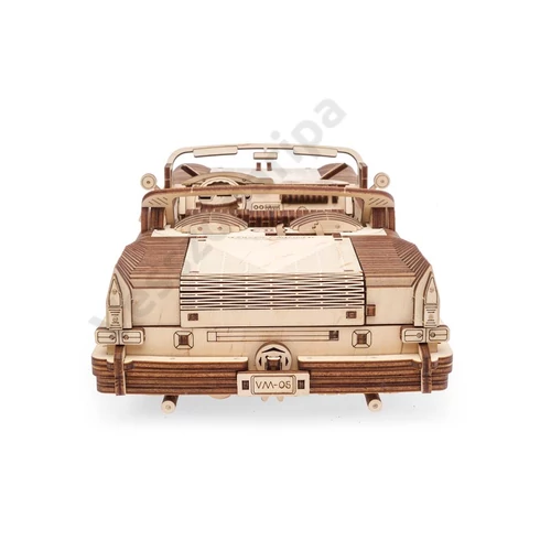 Ugears Cabrio autó hátulja