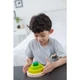 Plantoys íves építőket rakosgató kisgyerek