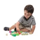 Tender Leaf Toys erdei motívumos kockával játszó kisgyerek