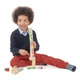 Tender Leaf Toys kertépítő kockával játszó kisgyerek